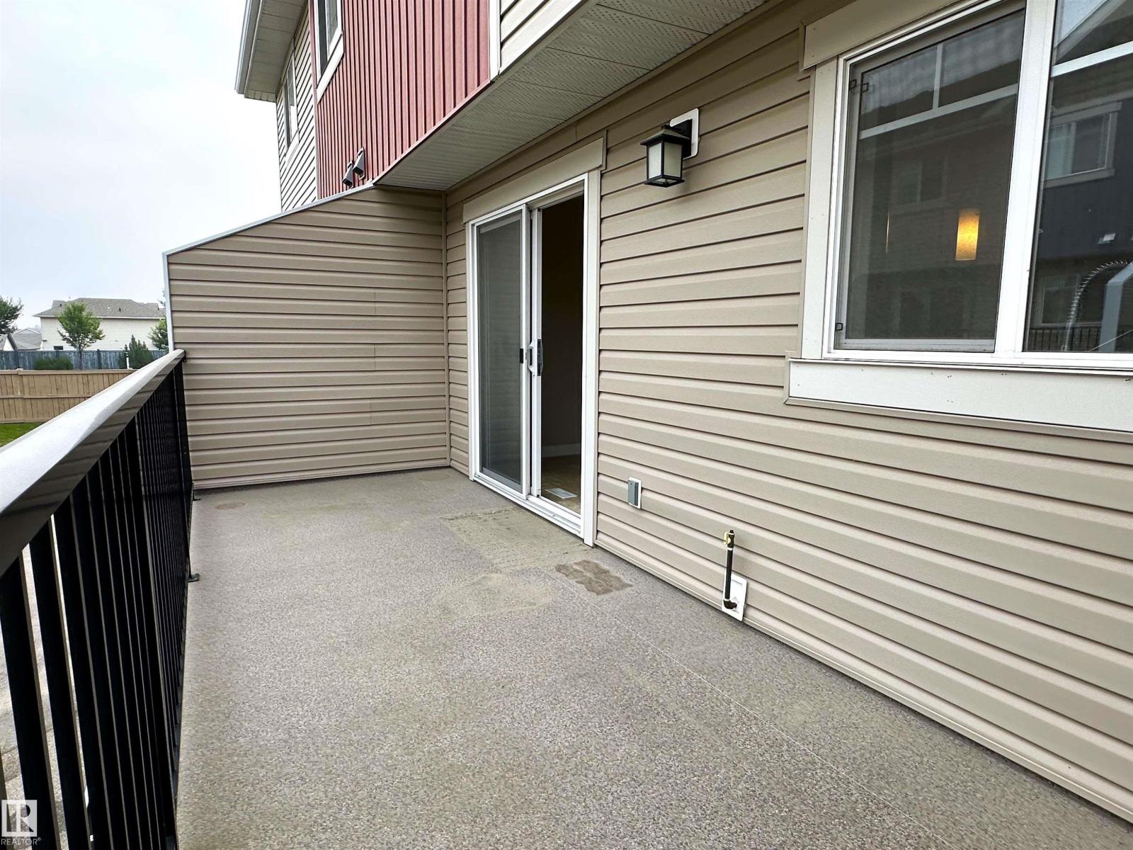 Photo 4 of 47 9535 217 St Nw, Edmonton AB