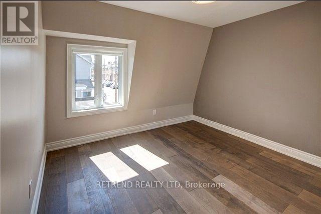 Photo 14 of Upper 892 Palmerston Avenue, Toronto ON