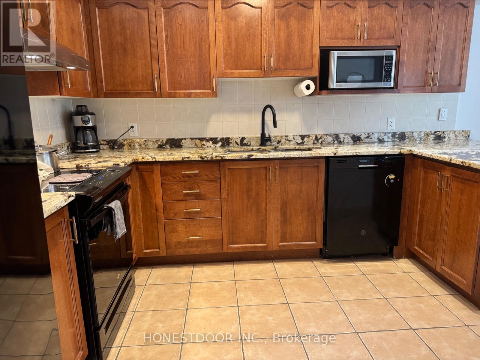 Photo 10 of 374 Wisteria Crescent, Ottawa ON