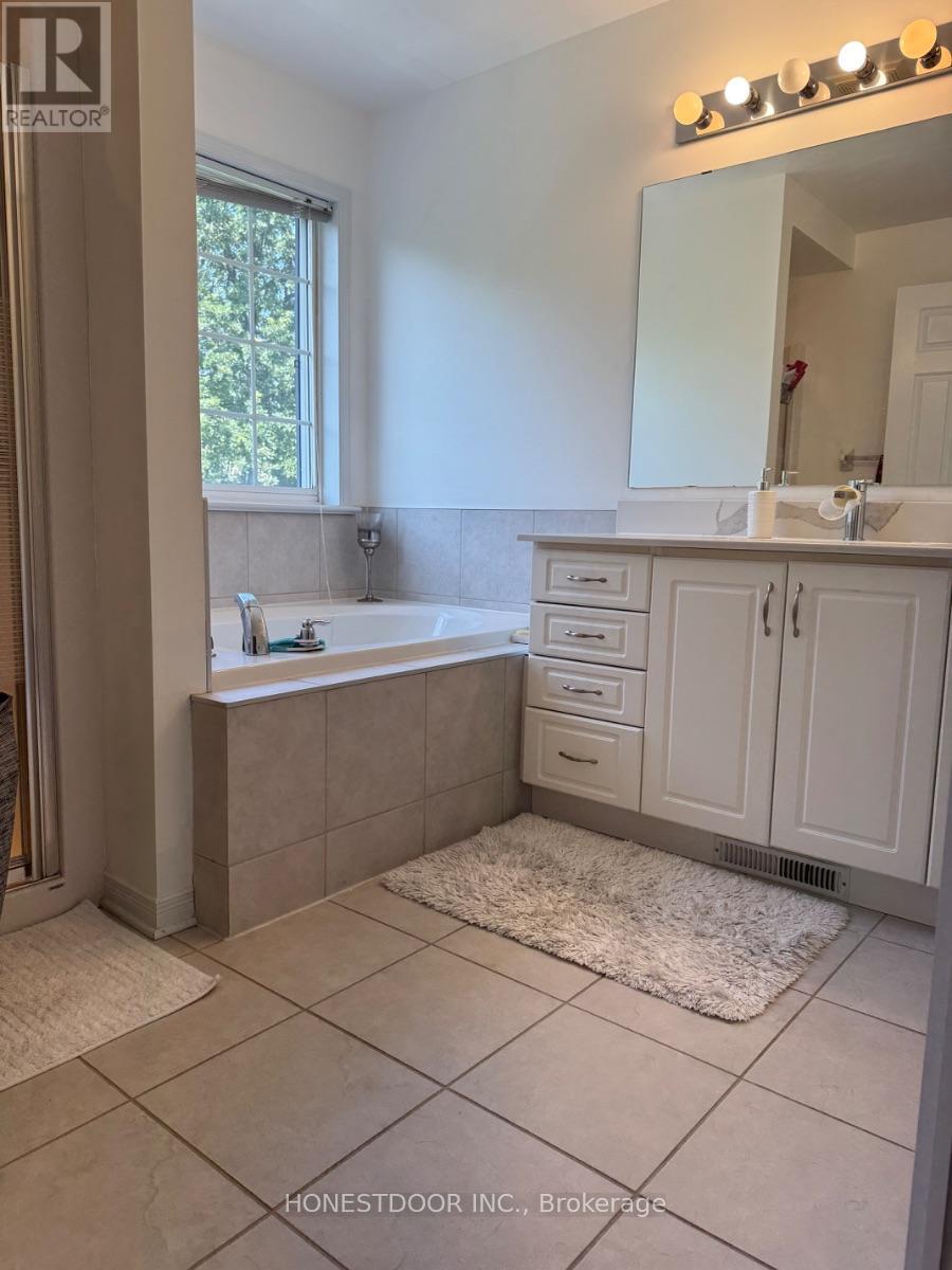Photo 15 of 374 Wisteria Crescent, Ottawa ON