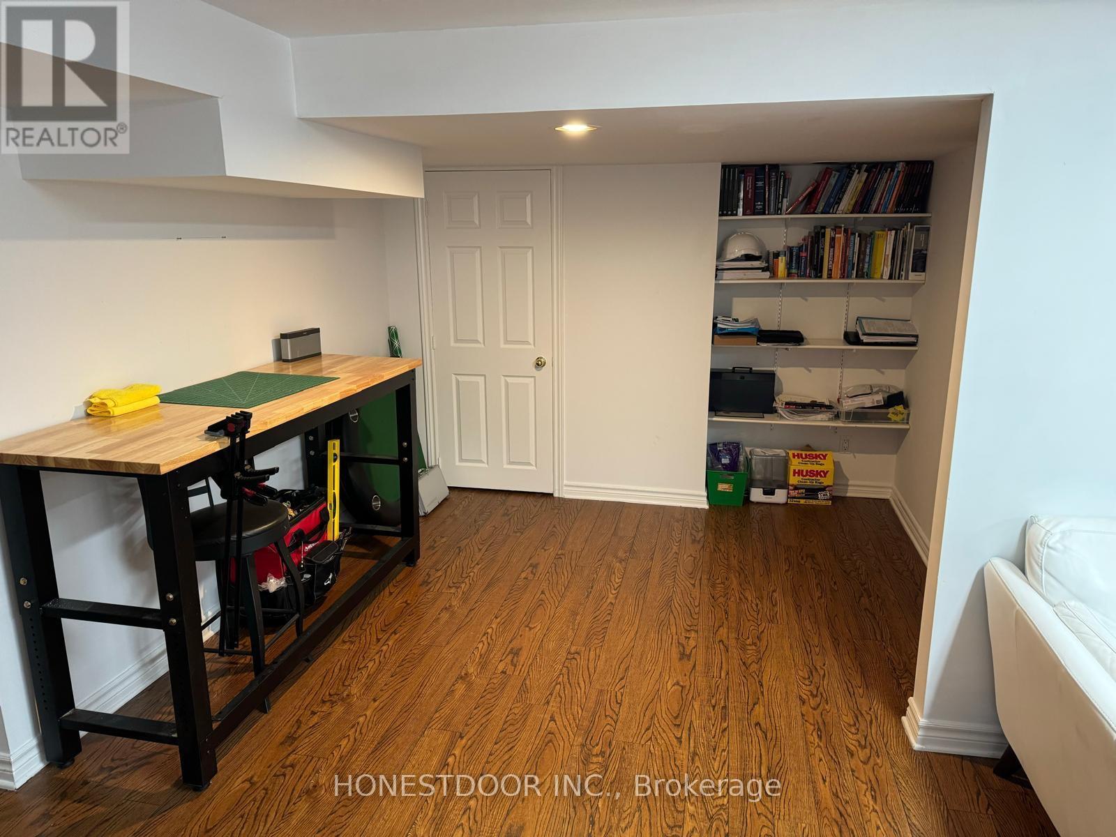 Photo 24 of 374 Wisteria Crescent, Ottawa ON