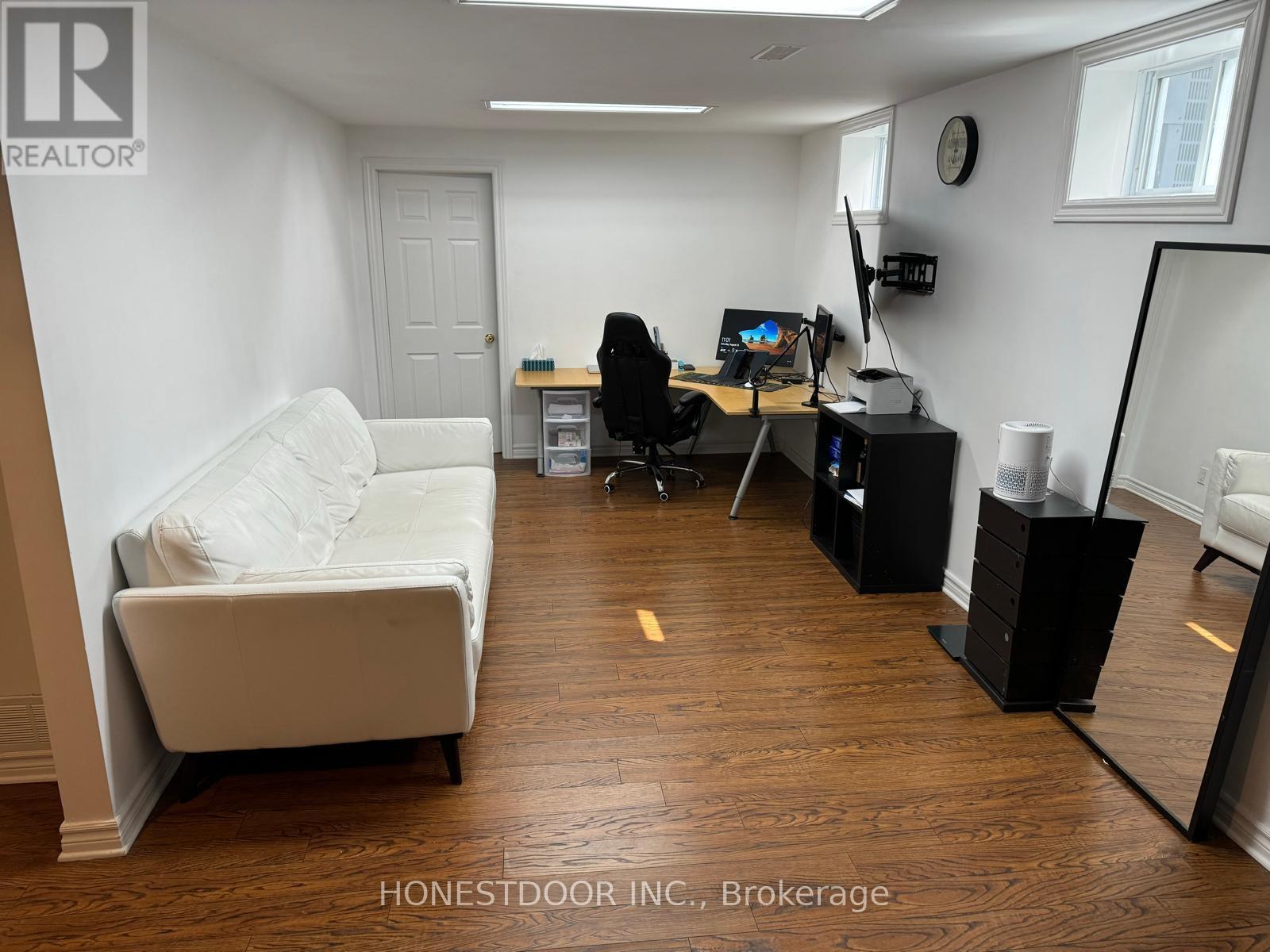 Photo 27 of 374 Wisteria Crescent, Ottawa ON