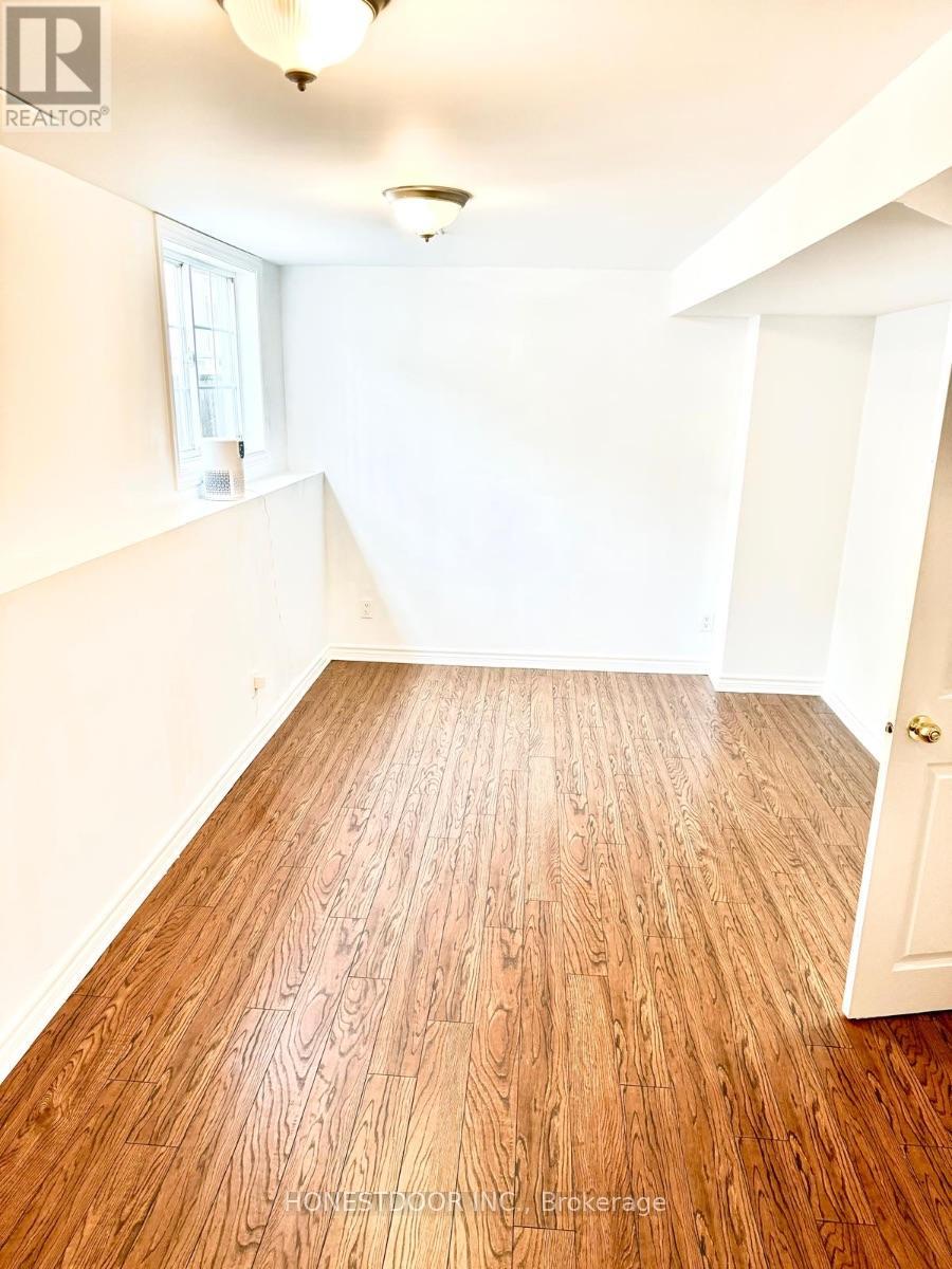 Photo 28 of 374 Wisteria Crescent, Ottawa ON