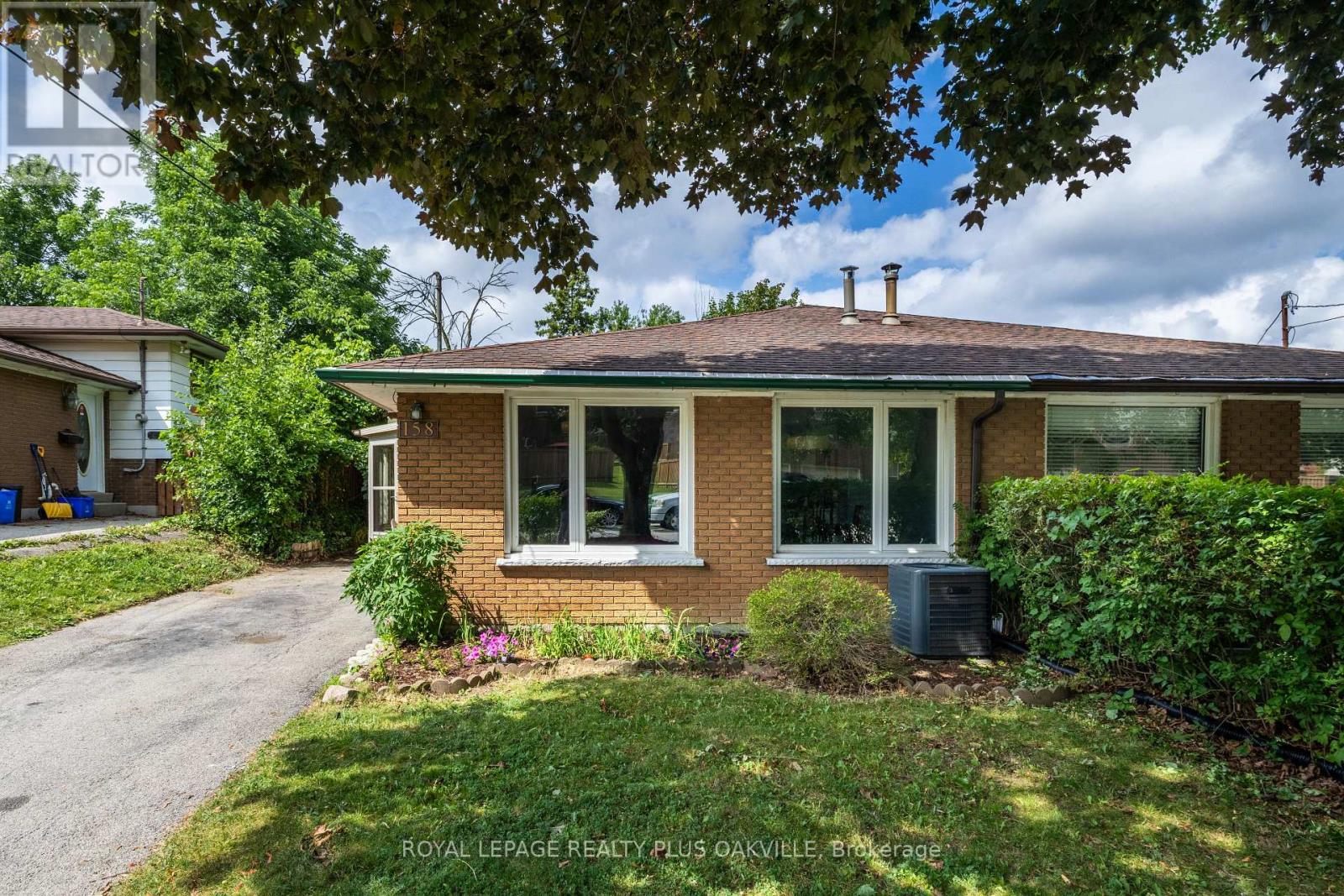 Photo 1 of 158 Bonaventure Drive, Hamilton ON