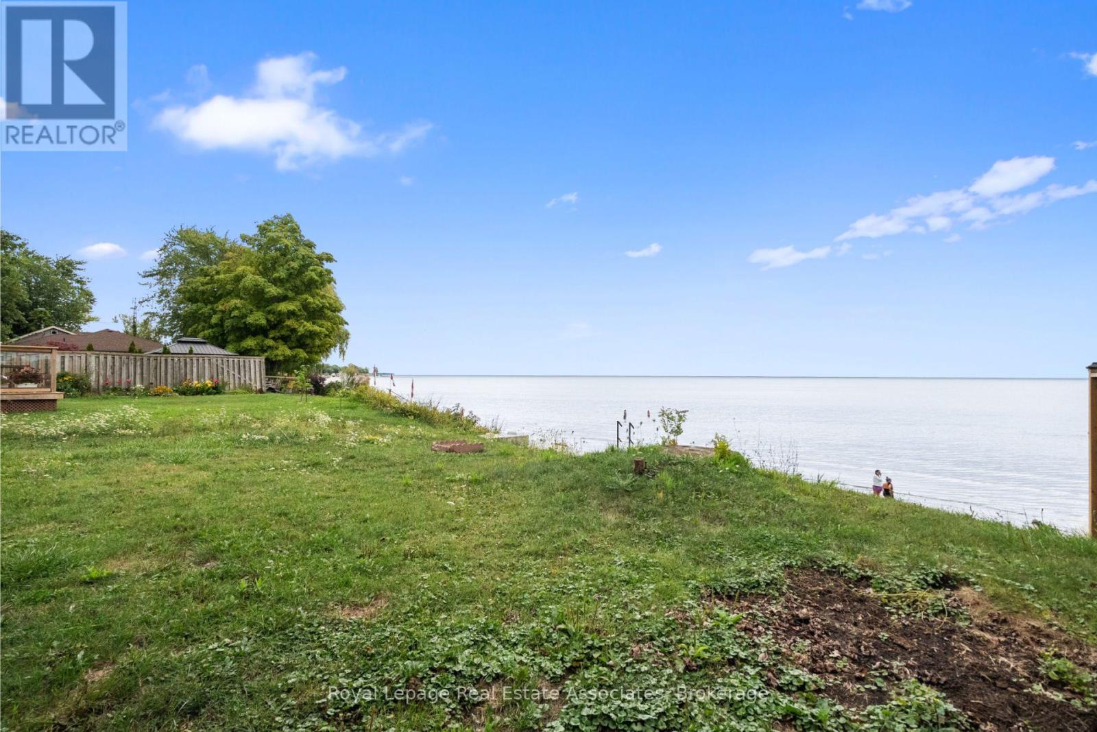 Photo 14 of 2580 Lakeshore Road, Haldimand ON