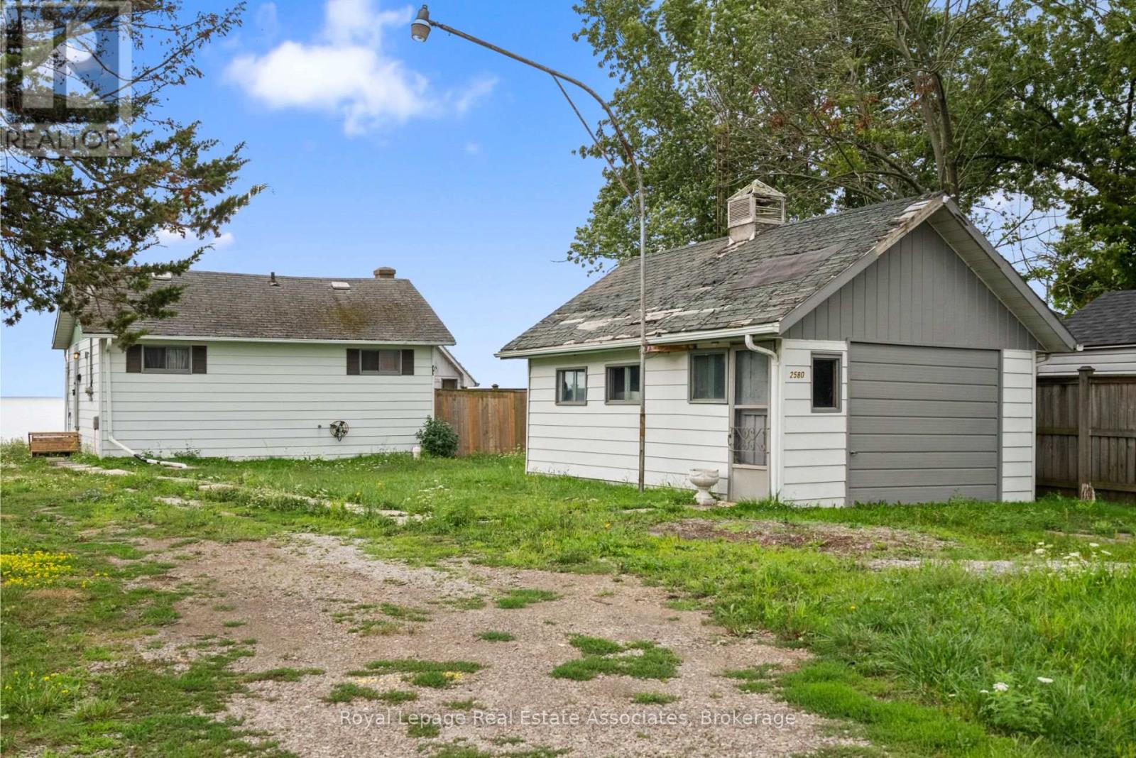 Photo 19 of 2580 Lakeshore Road, Haldimand ON