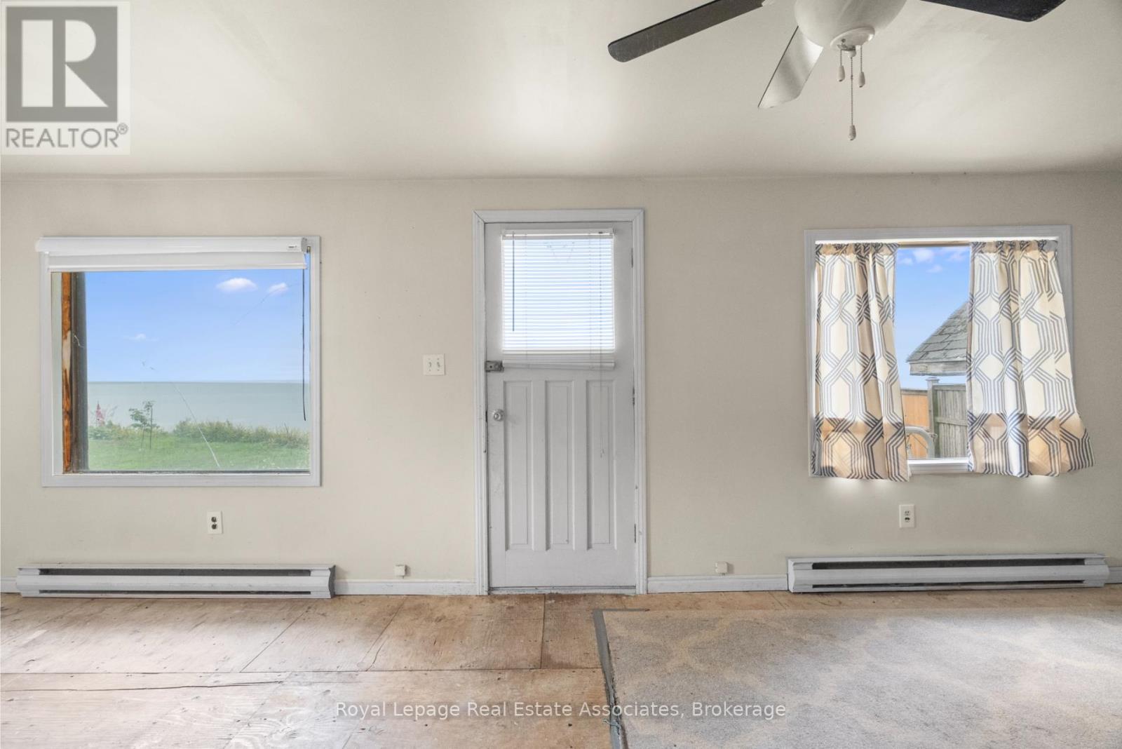 Photo 21 of 2580 Lakeshore Road, Haldimand ON