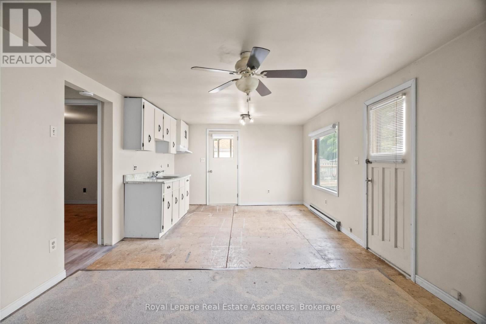 Photo 26 of 2580 Lakeshore Road, Haldimand ON