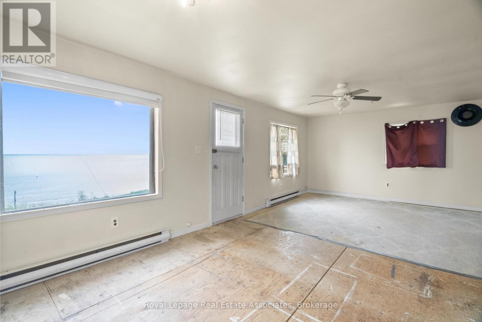 Photo 28 of 2580 Lakeshore Road, Haldimand ON