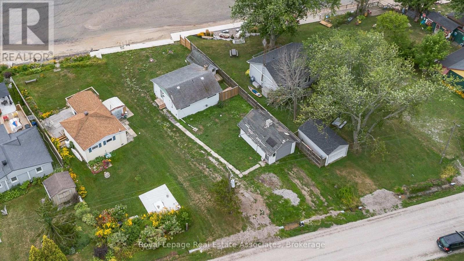 Photo 7 of 2580 Lakeshore Road, Haldimand ON