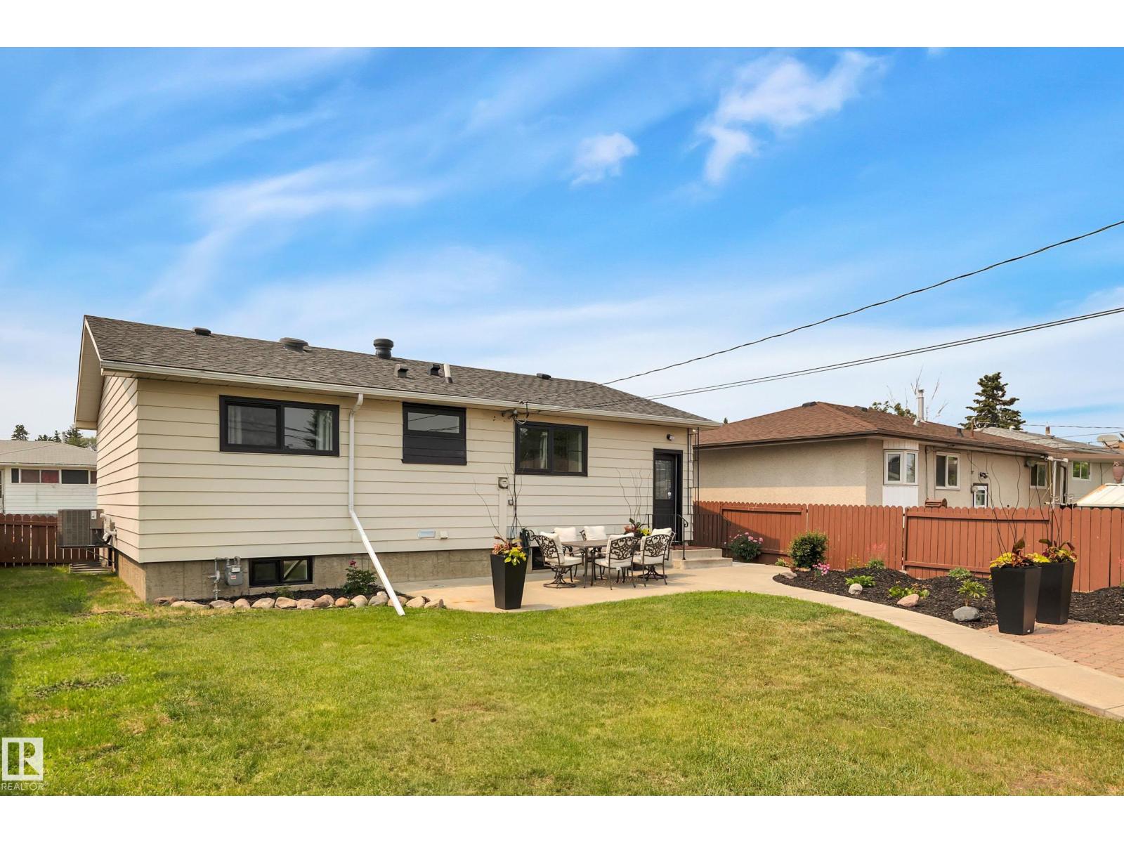 Photo 47 of 13515 67 St Nw, Edmonton AB