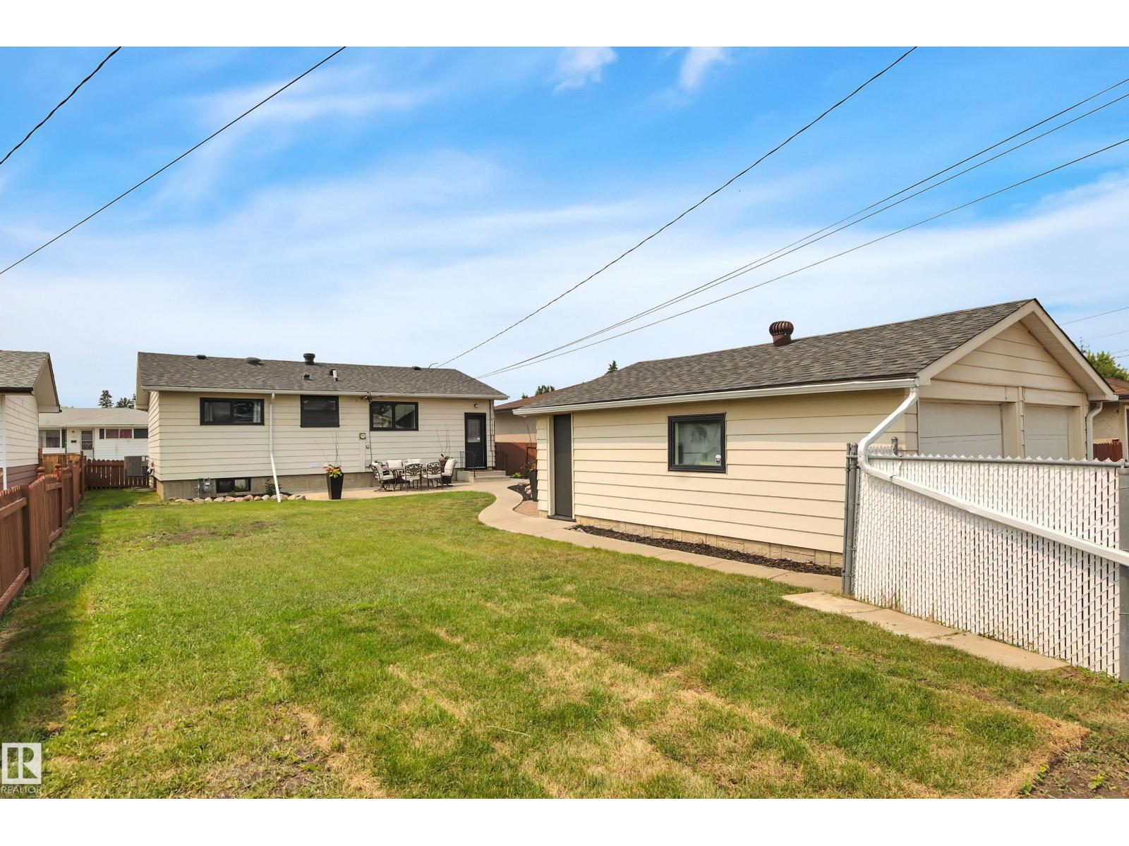 Photo 48 of 13515 67 St Nw, Edmonton AB
