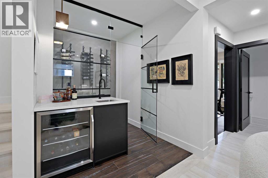 Photo 44 of 435 18 A Street Nw, Calgary AB