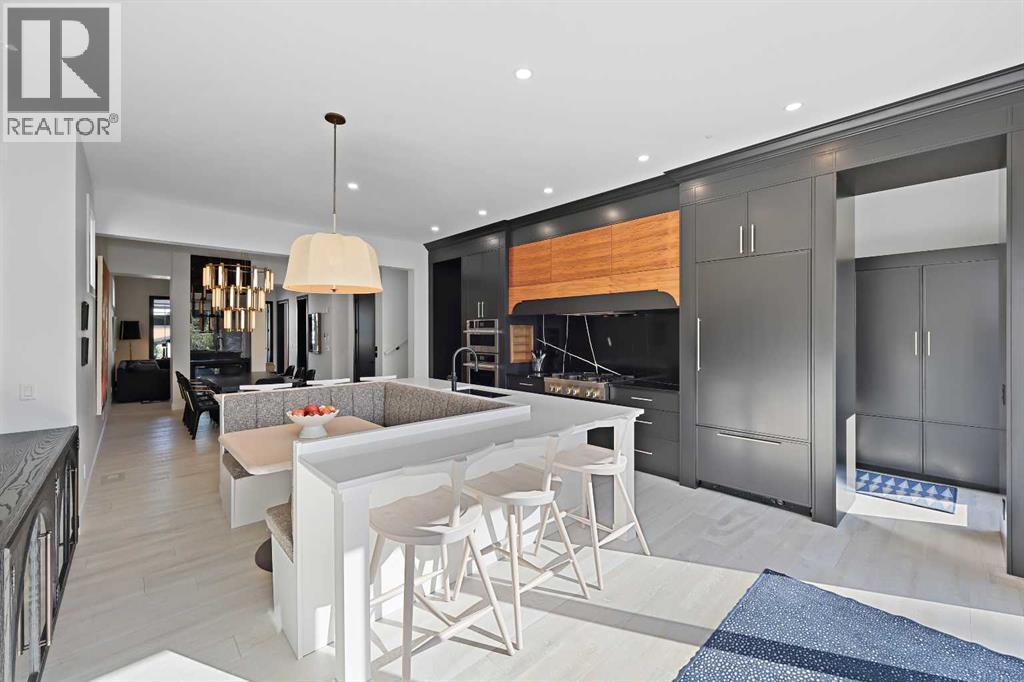 Photo 19 of 435 18 A Street Nw, Calgary AB