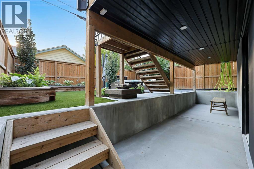 Photo 47 of 435 18 A Street Nw, Calgary AB