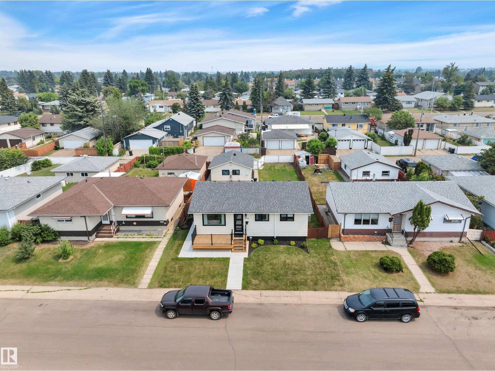 Photo 53 of 13515 67 St Nw, Edmonton AB