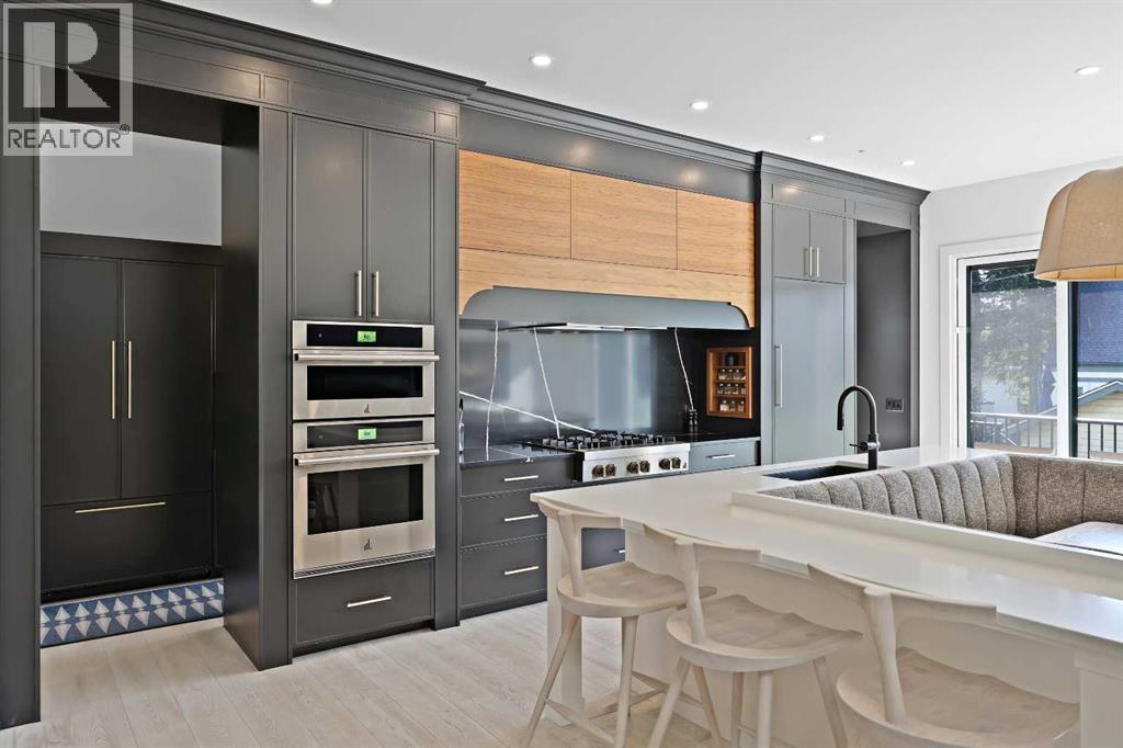 Photo 21 of 435 18 A Street Nw, Calgary AB