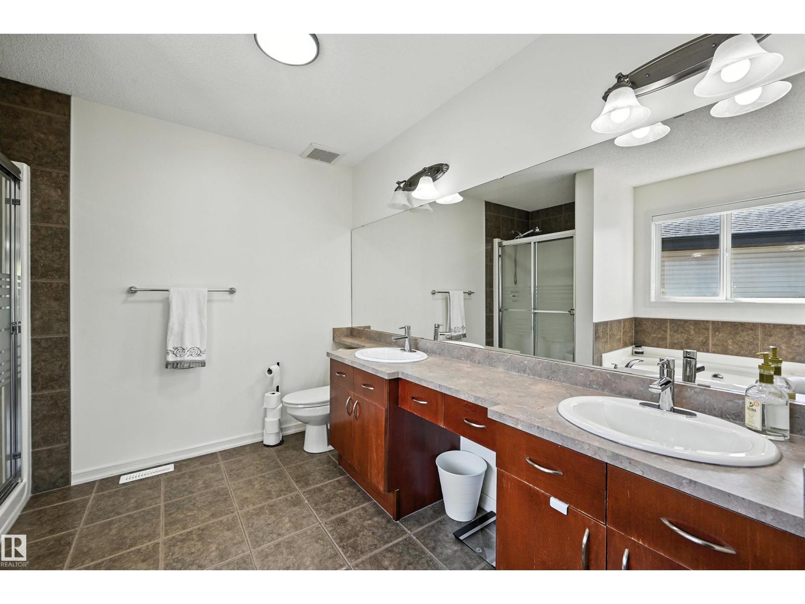 Photo 28 of 2915 Tredger Green Gr Nw, Edmonton AB