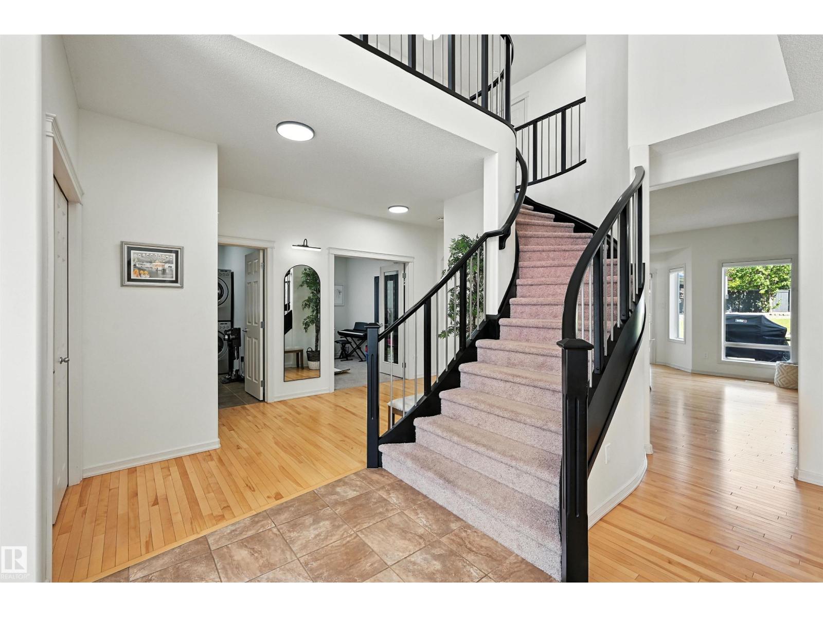 Photo 19 of 2915 Tredger Green Gr Nw, Edmonton AB