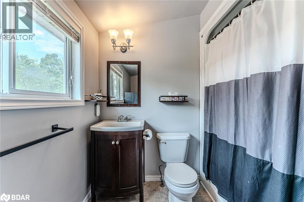 Photo 10 of 3304 Lake St George Blvd, Severn ON