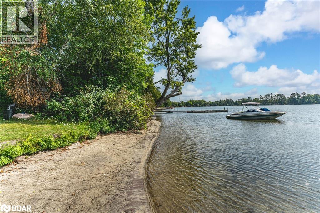 Photo 15 of 3304 Lake St George Blvd, Severn ON