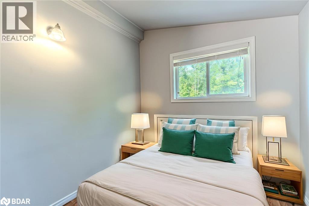 Photo 9 of 3304 Lake St George Blvd, Severn ON