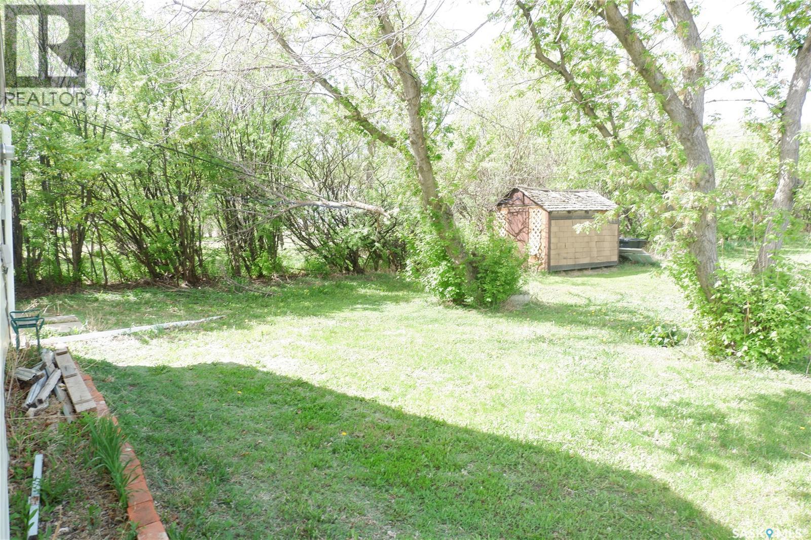 11 B AVENUE - 21
