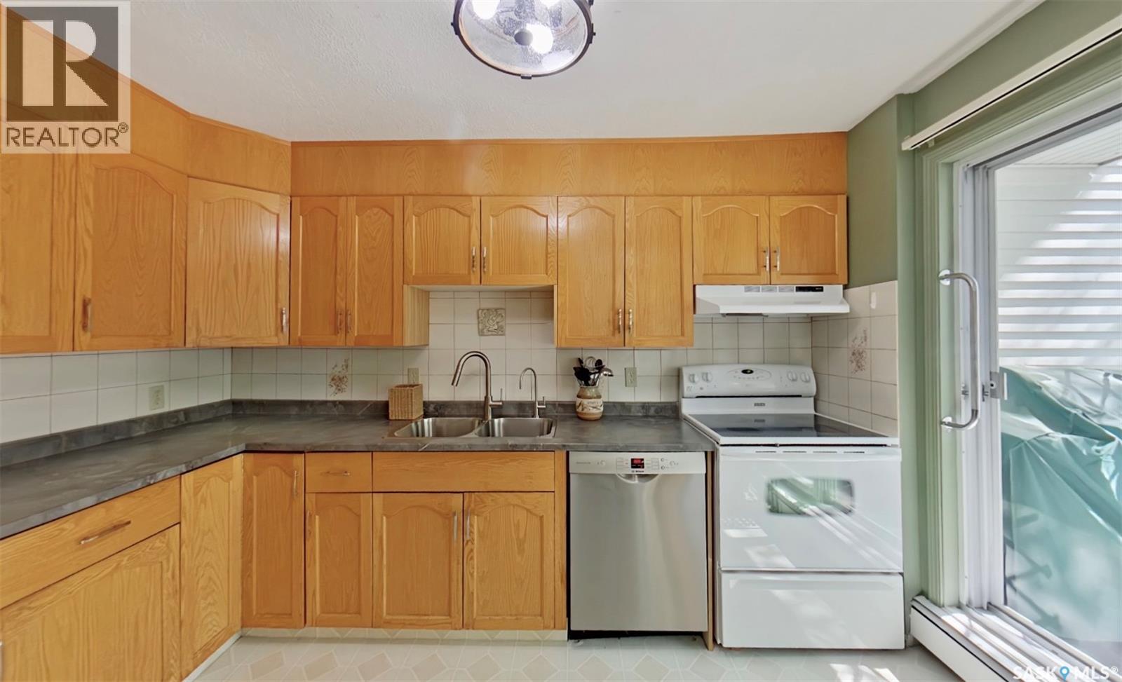 Photo 10 of 204 2275 Mcintyre Street, Regina SK