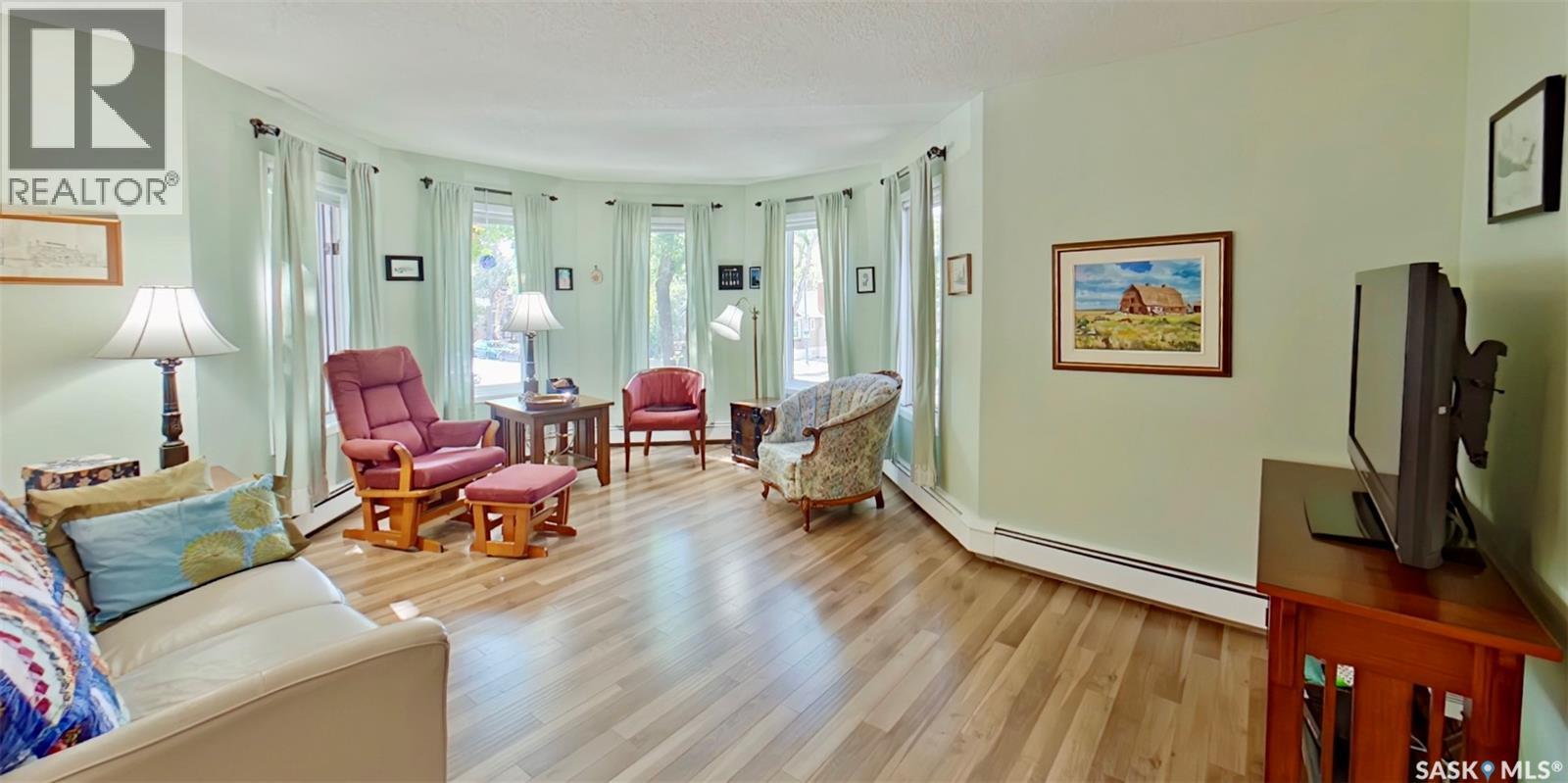 Photo 3 of 204 2275 Mcintyre Street, Regina SK