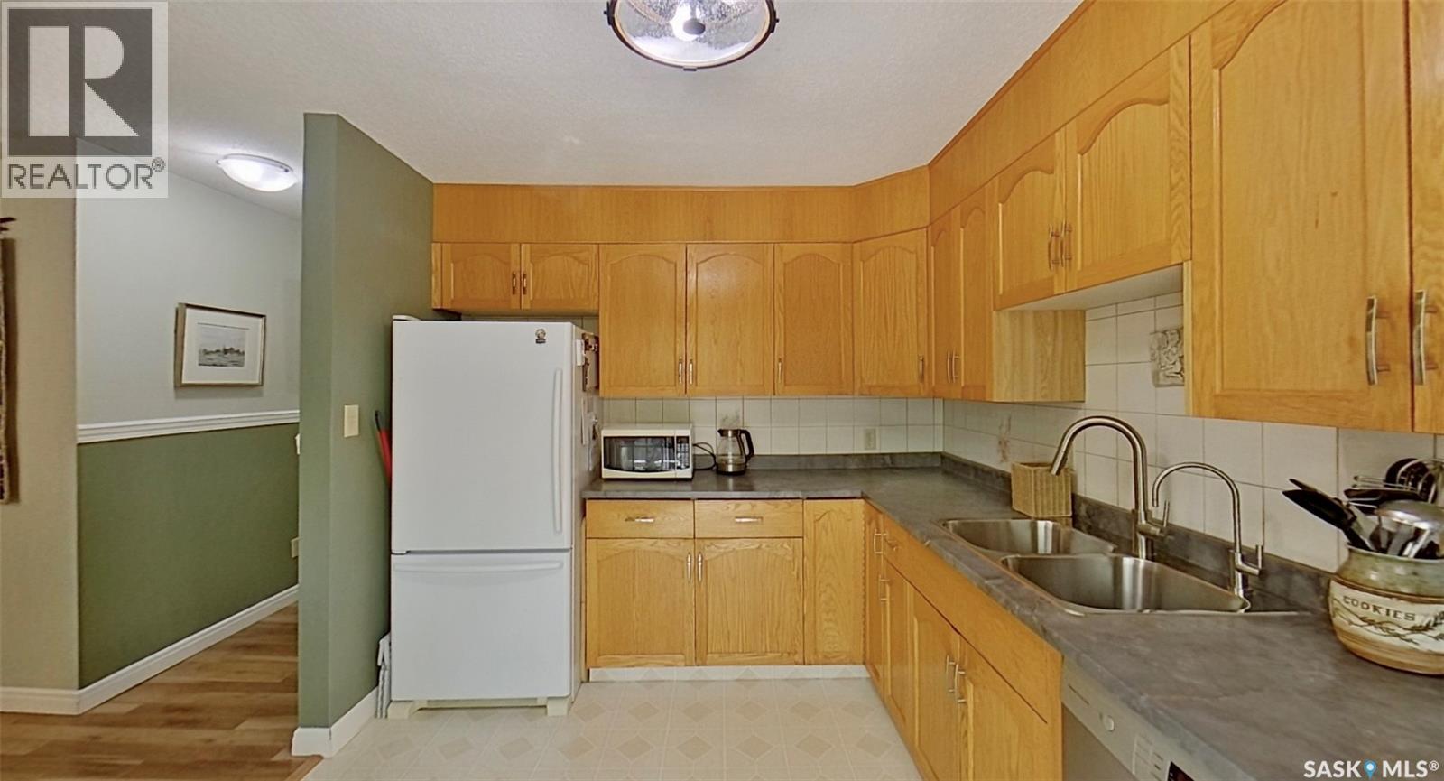 Photo 9 of 204 2275 Mcintyre Street, Regina SK
