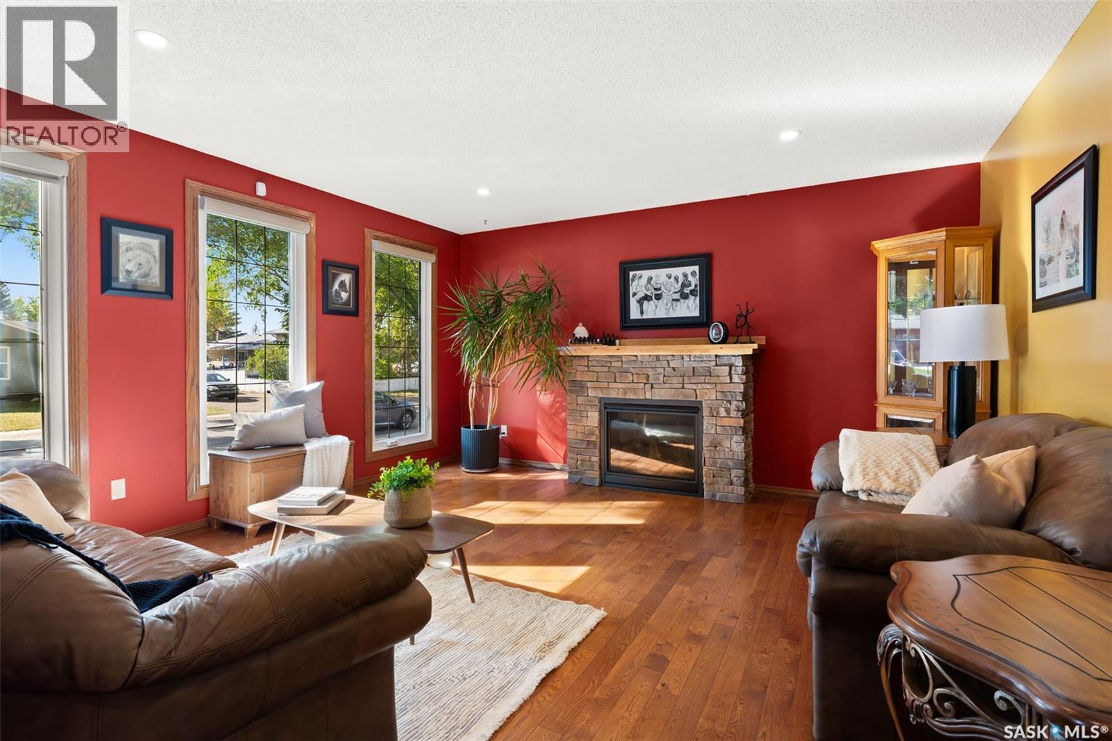Photo 5 of 343 Fairview Road, Regina SK