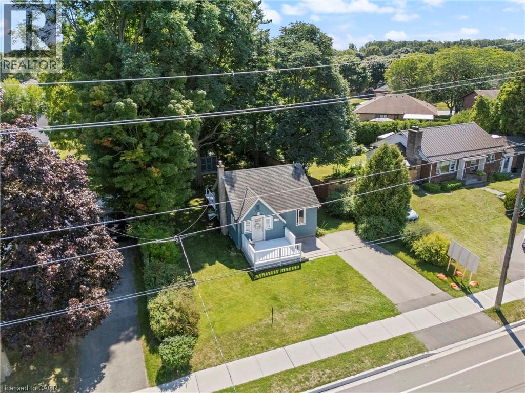 Photo 3 of 432 West Street, Simcoe ON