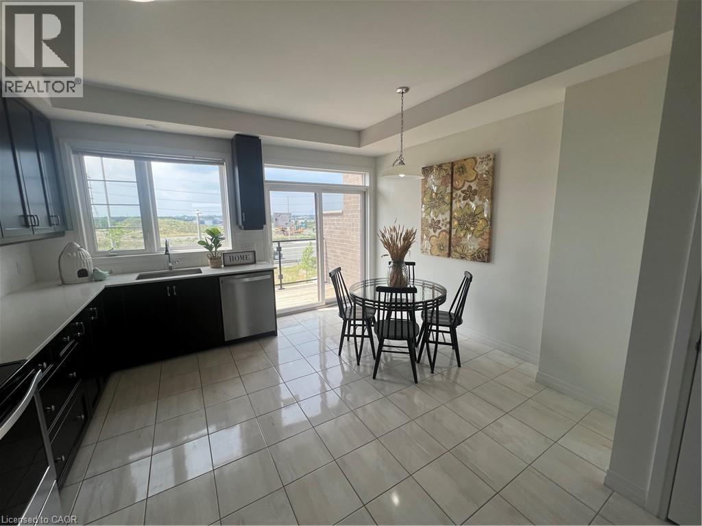 Photo 16 of 30 Times Square Boulevard Unit 197, Stoney Creek ON