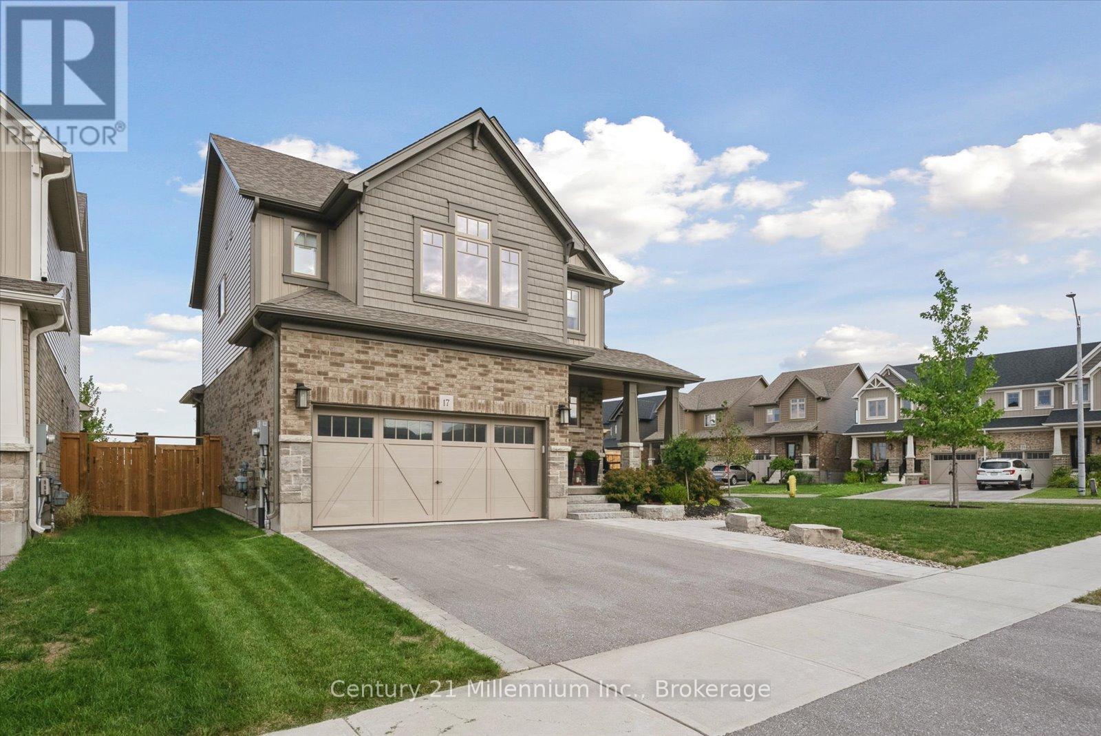 Photo 3 of 17 Bassett Street, Collingwood ON