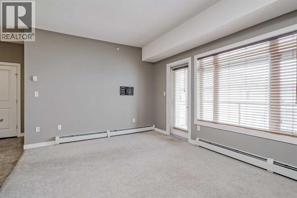 Photo 13 of 442 23 Millrise Drive Sw, Calgary AB