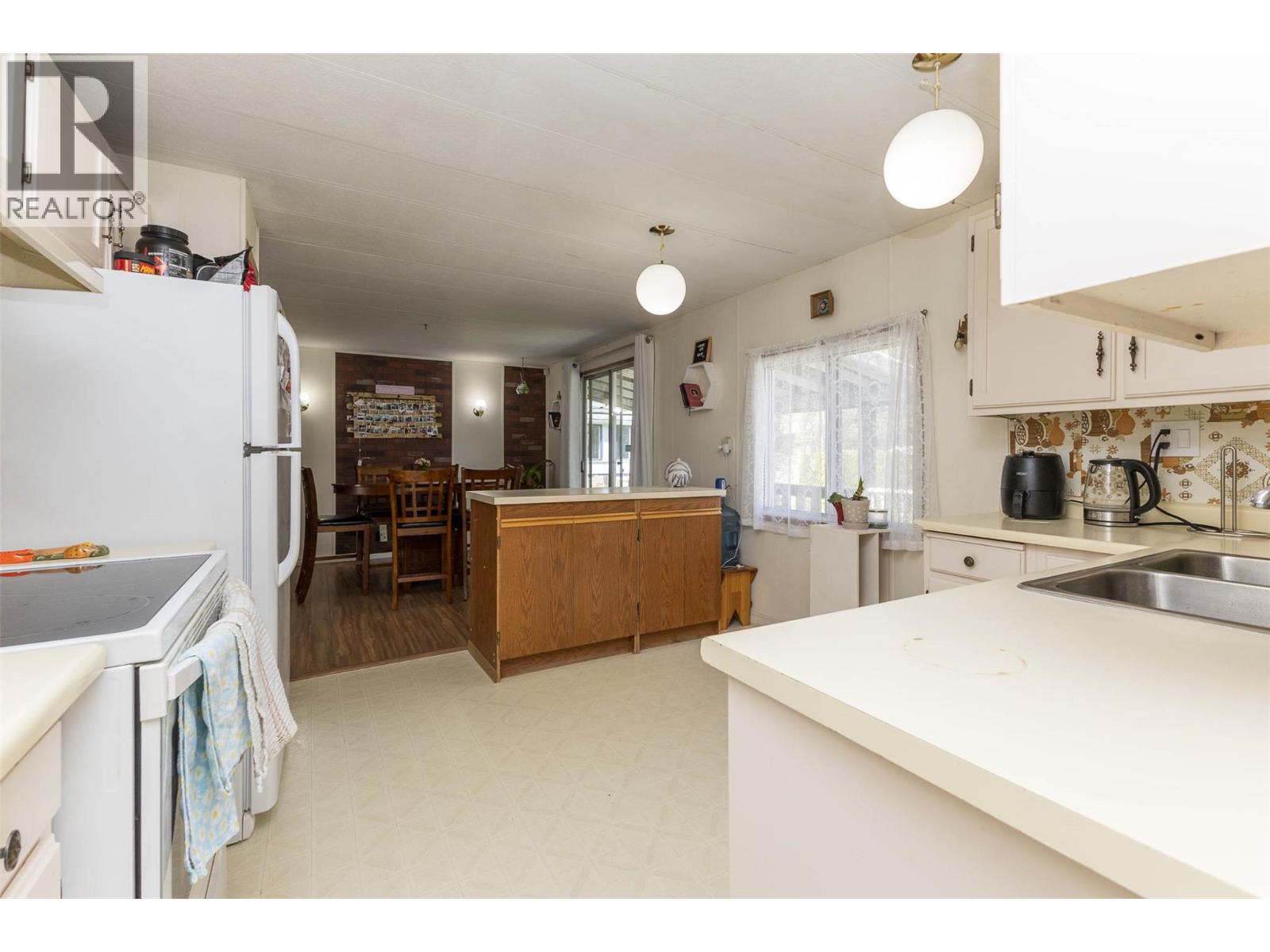 Photo 9 of 2500 97 B Highway Se Unit 167, Salmon Arm BC