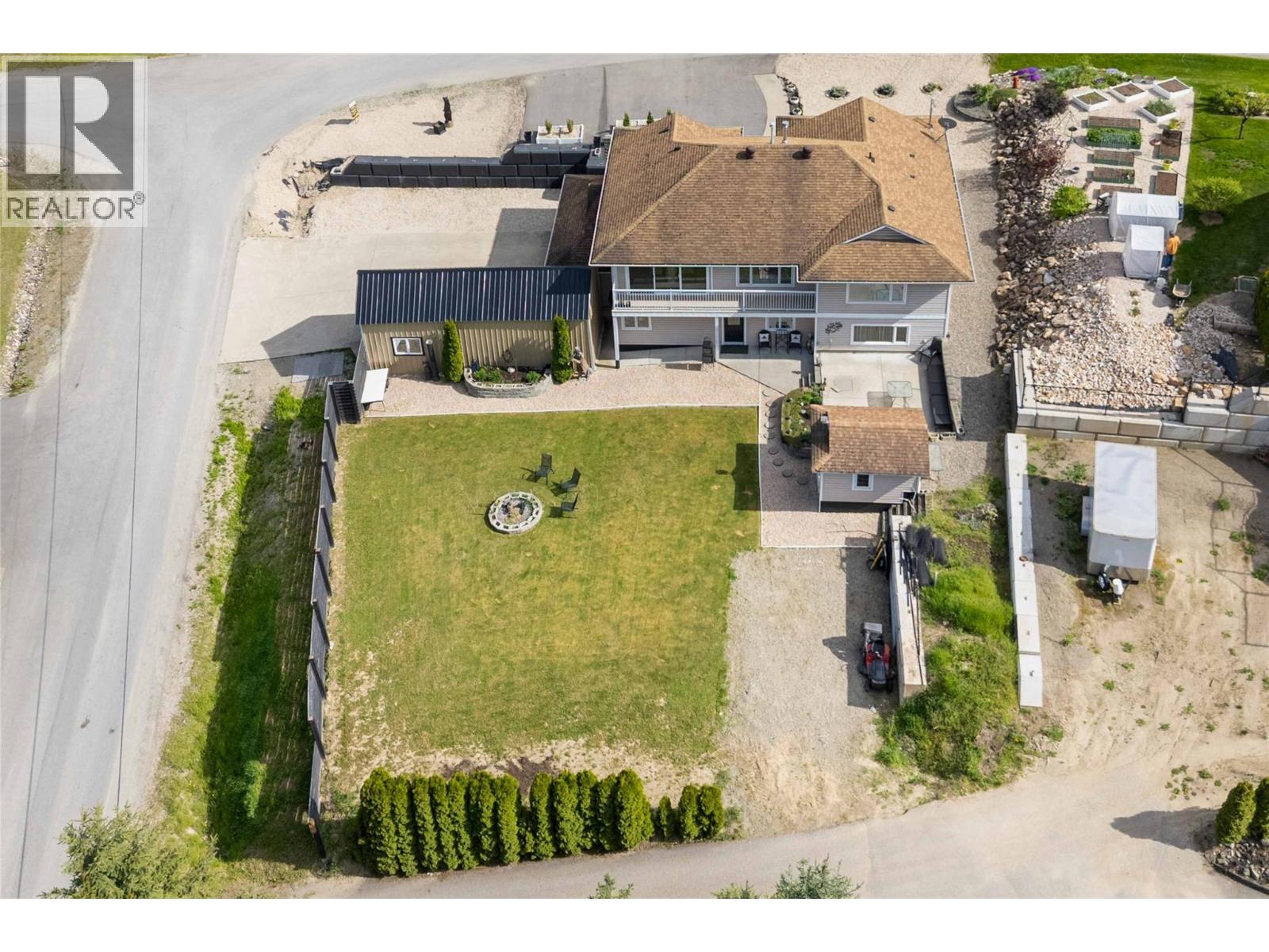 2449 Waverly Place, Blind Bay