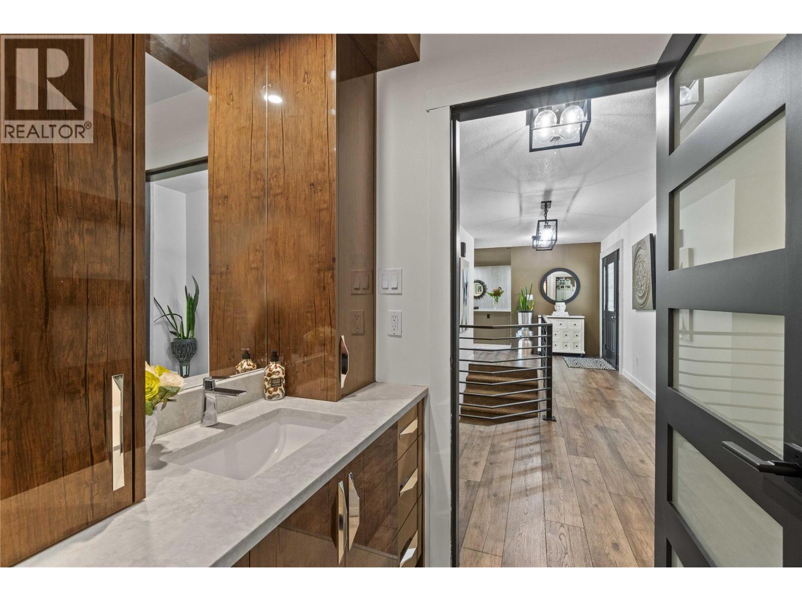 2449 Waverly Place, Blind Bay