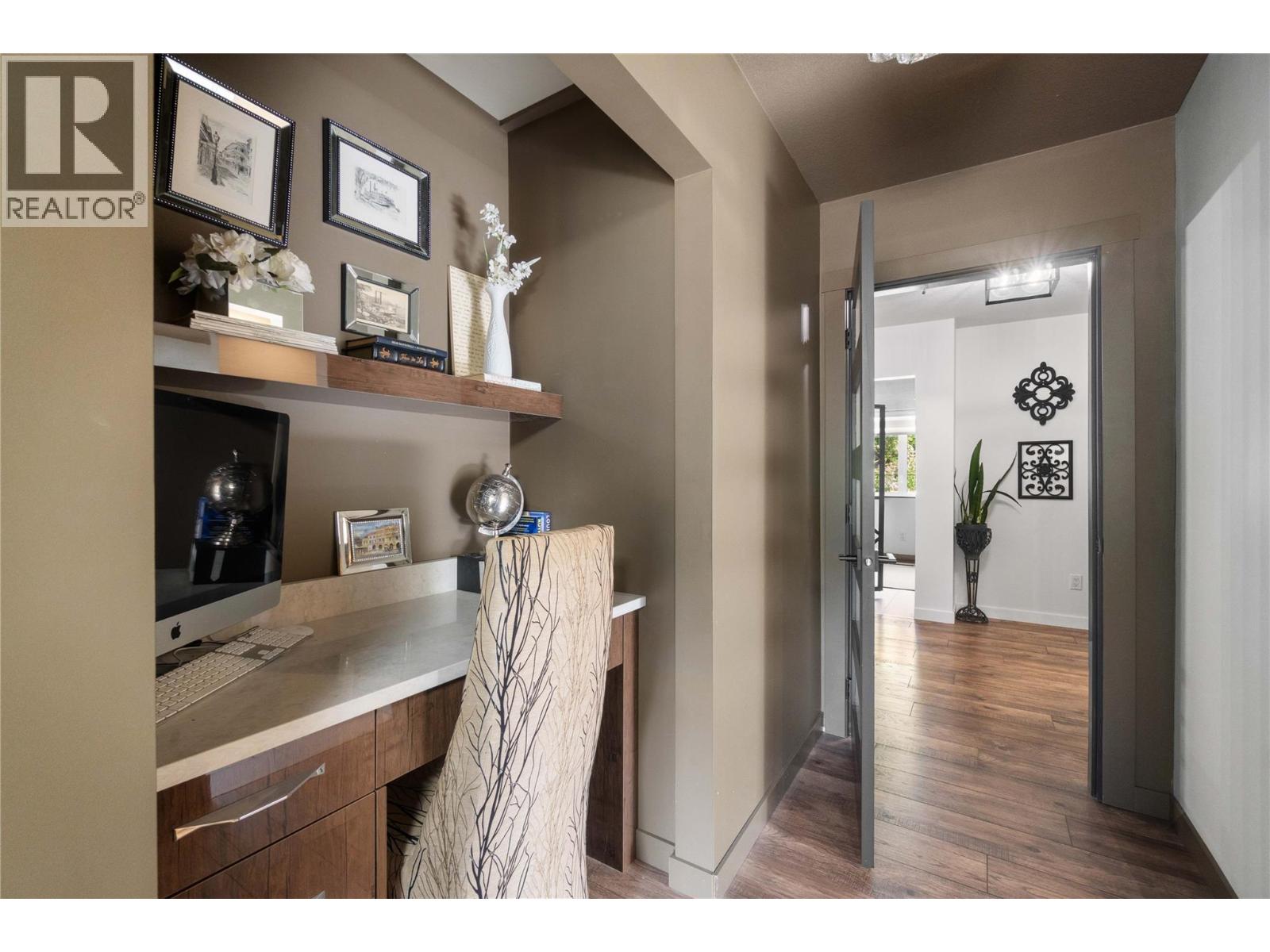 2449 Waverly Place, Blind Bay