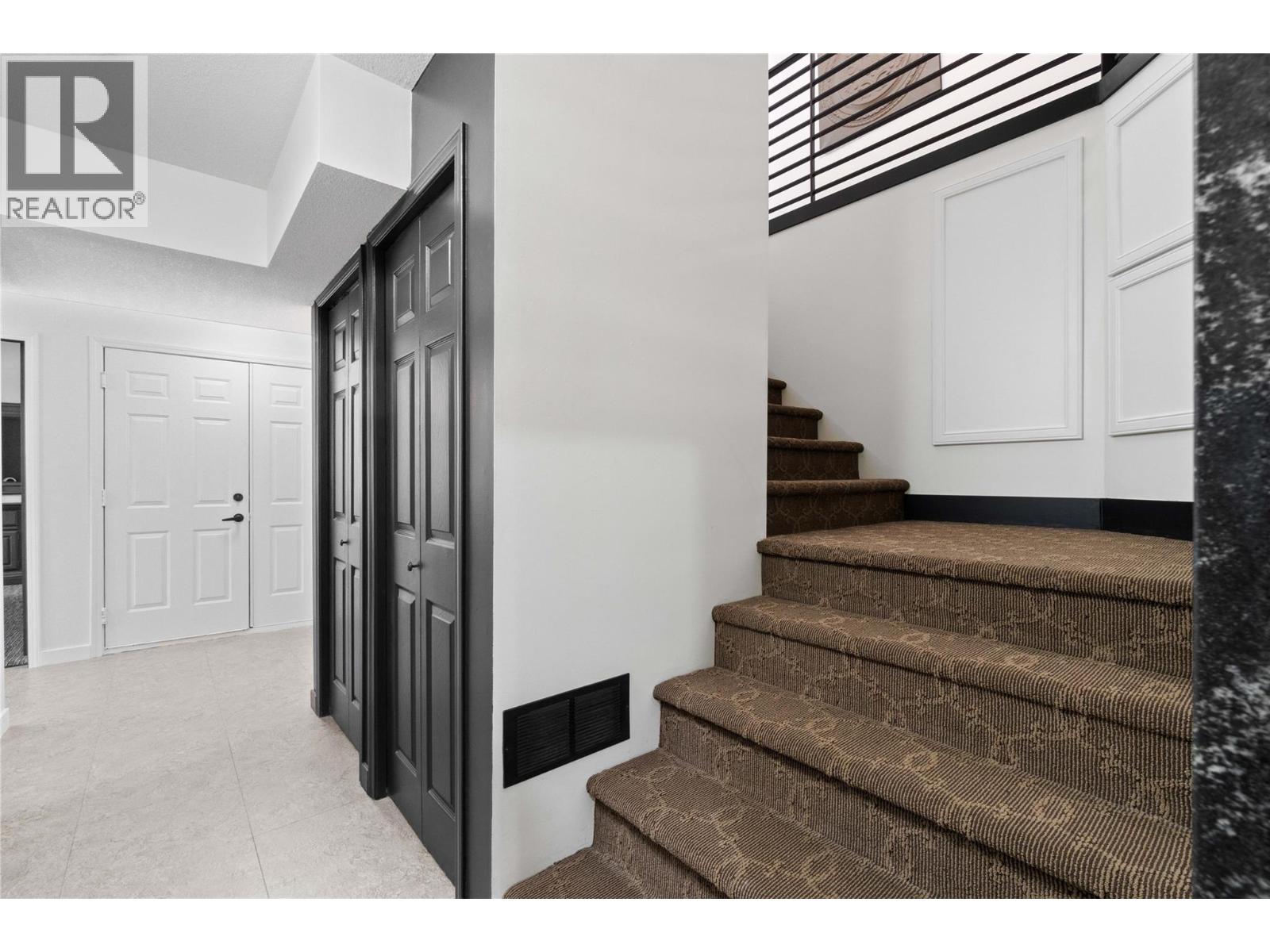 2449 Waverly Place, Blind Bay