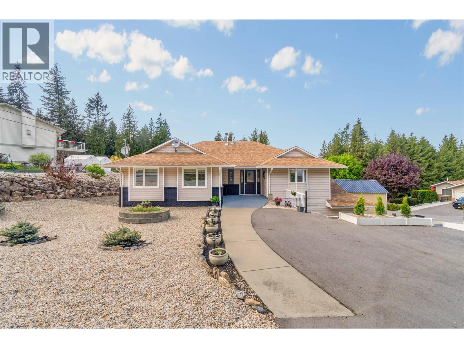 2449 Waverly Place, Blind Bay