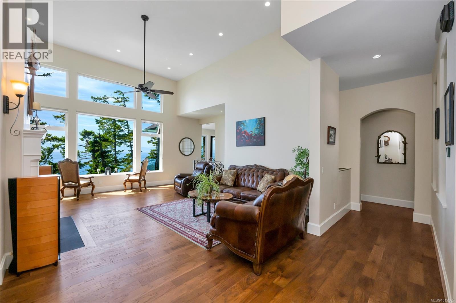 Photo 10 of 2476 Lighthouse Point Rd, Sooke BC