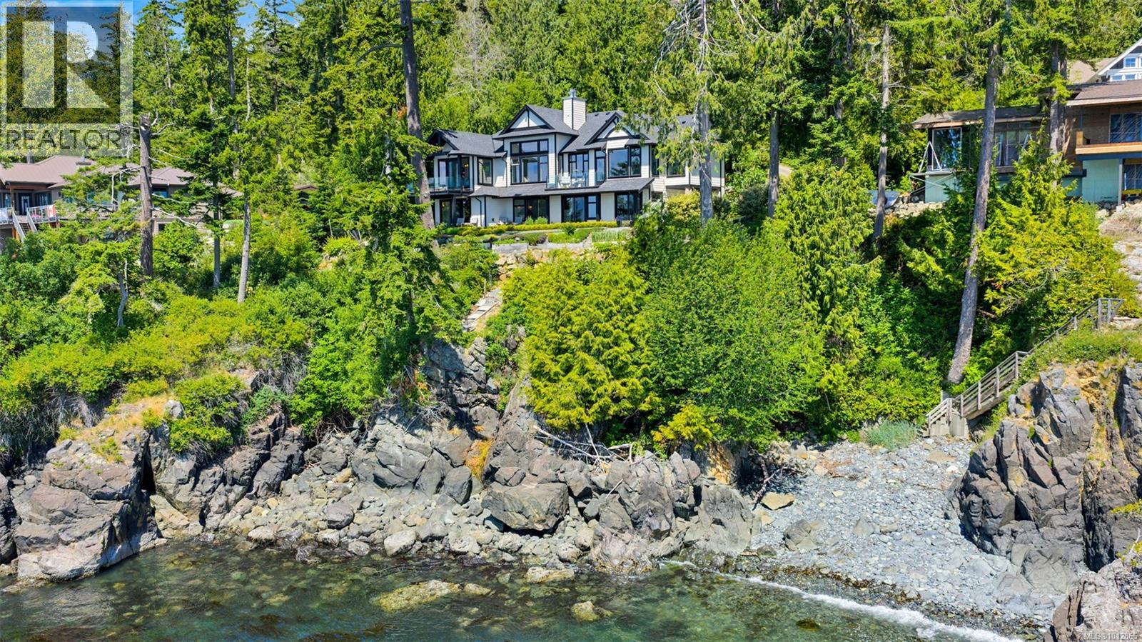 Photo 3 of 2476 Lighthouse Point Rd, Sooke BC