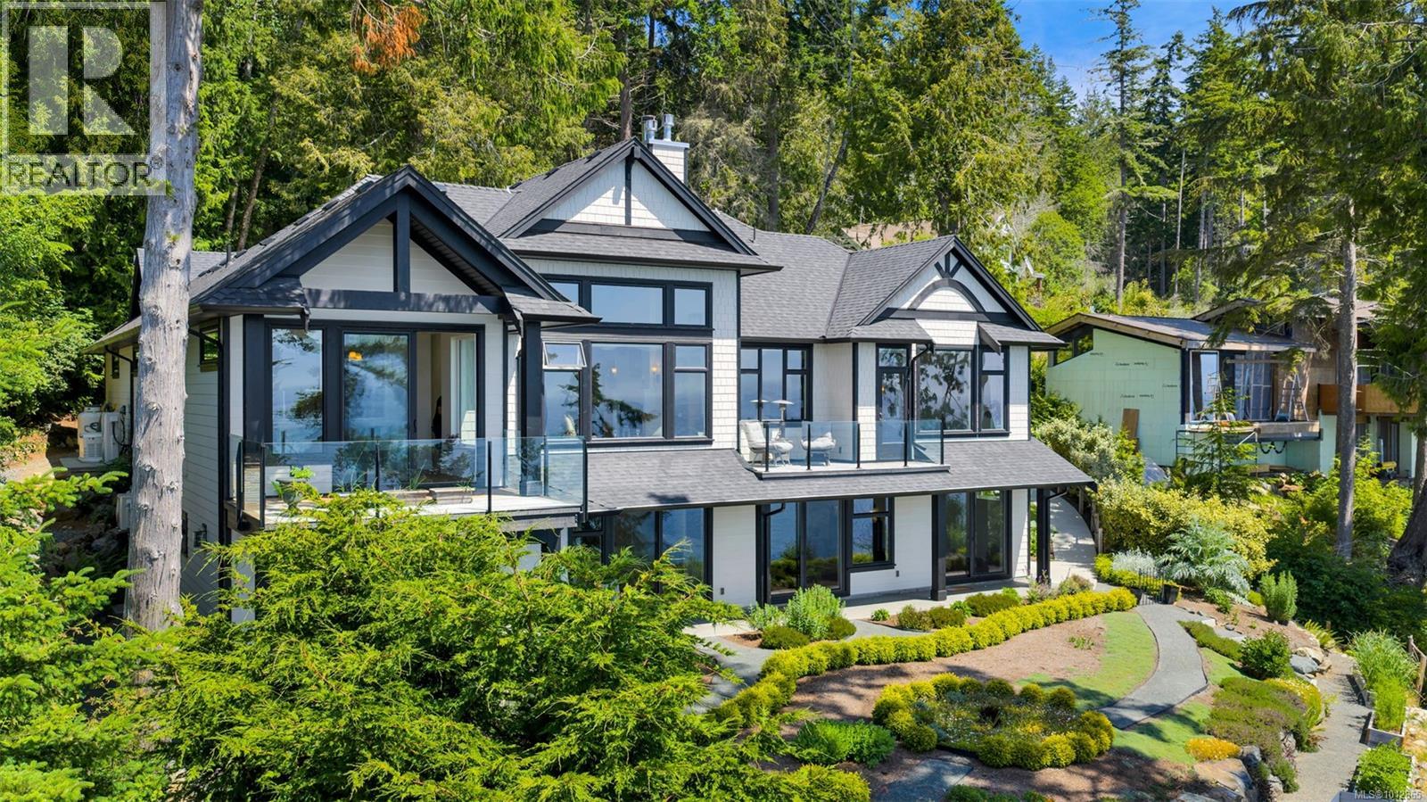 Photo 5 of 2476 Lighthouse Point Rd, Sooke BC