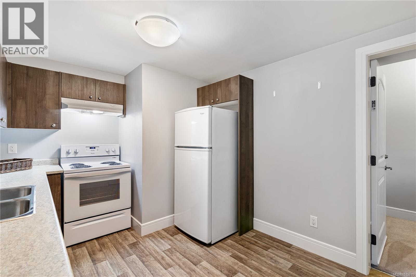 Photo 31 of 1194 Bombardier Cres, Langford BC
