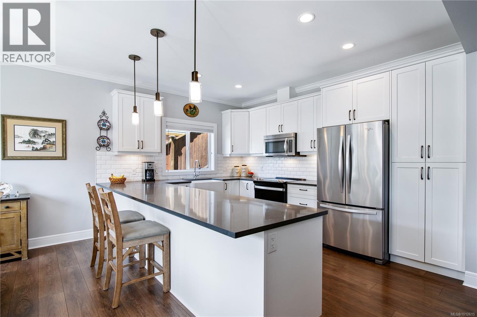 Photo 9 of 1194 Bombardier Cres, Langford BC