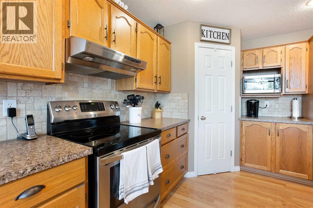 Single Family House for Sale in  Coventry Drive NE Coventry Hills Calgary 