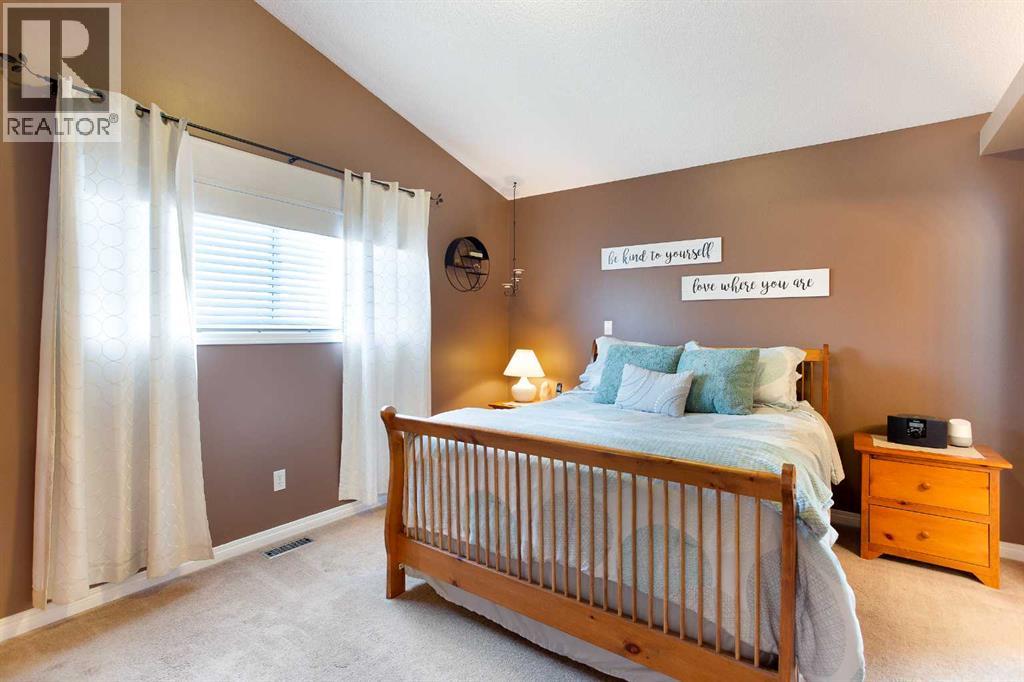 Single Family House for Sale in  Coventry Drive NE Coventry Hills Calgary 