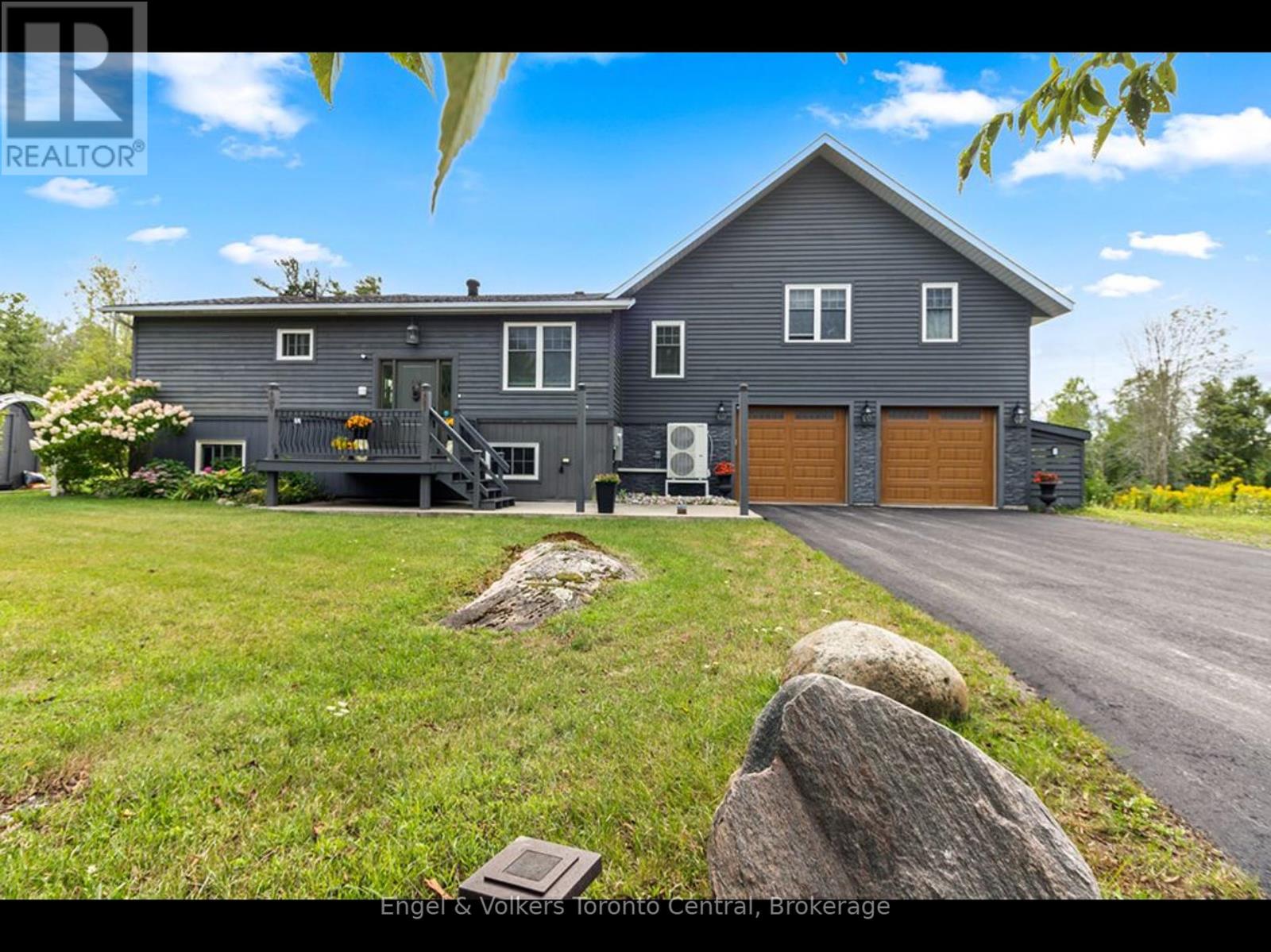 Photo 47 of 9 Osprey Way, Georgian Bay ON
