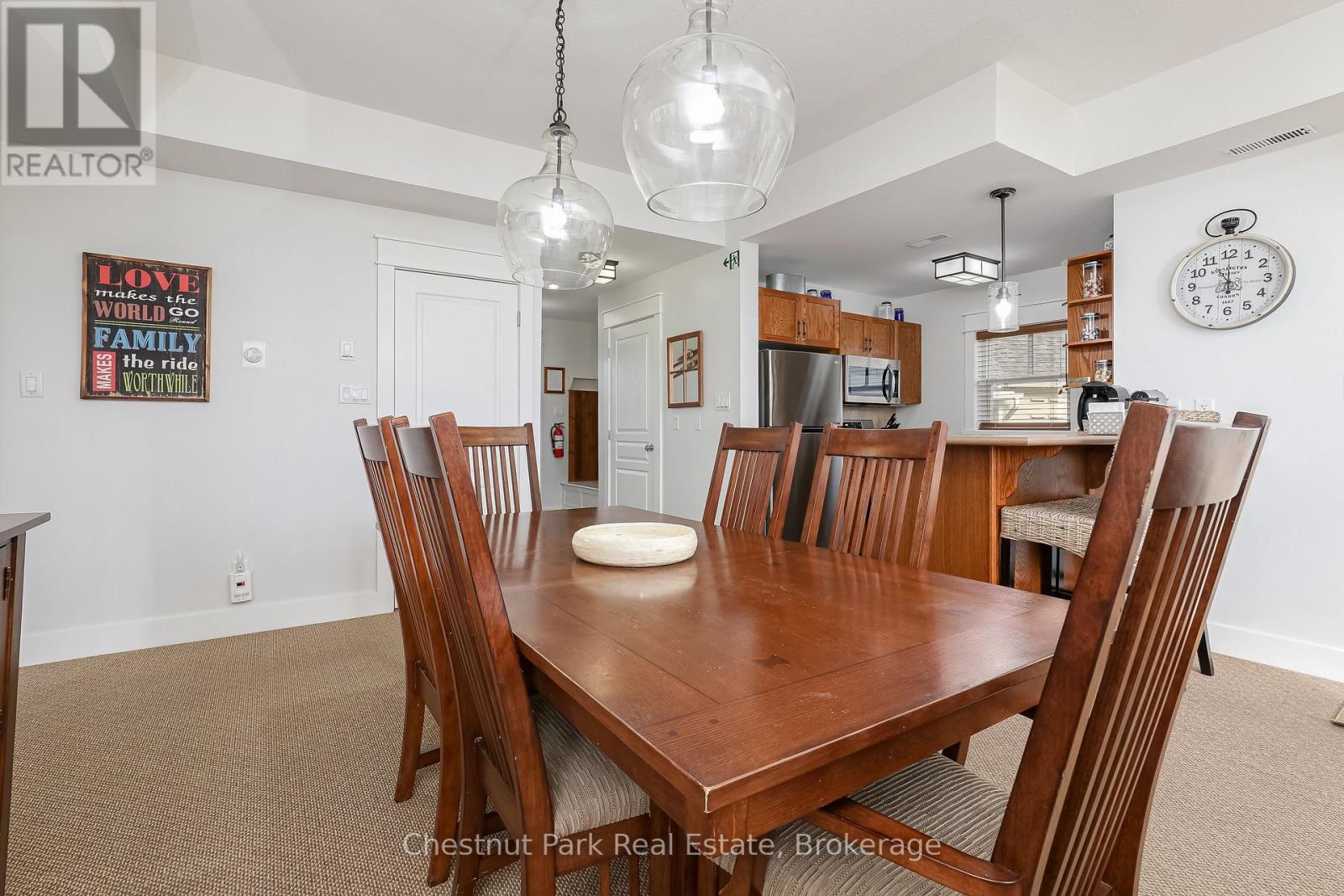 Photo 10 of 225 125 Fairway Court, Blue Mountains ON